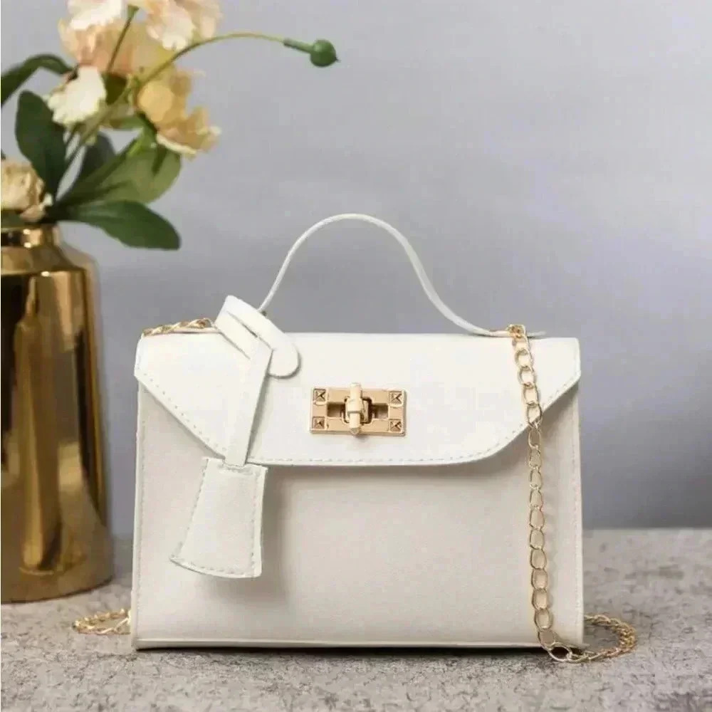 ⚠️Clearance Solid White And Gold Small Square Crossbody Chain Bag - Picture 2 of 6